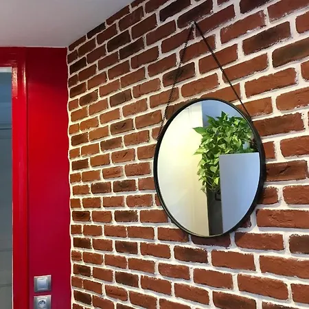 Ubytování v soukromí Hyper-centre 1er, Grande Avec Balcon Privatif