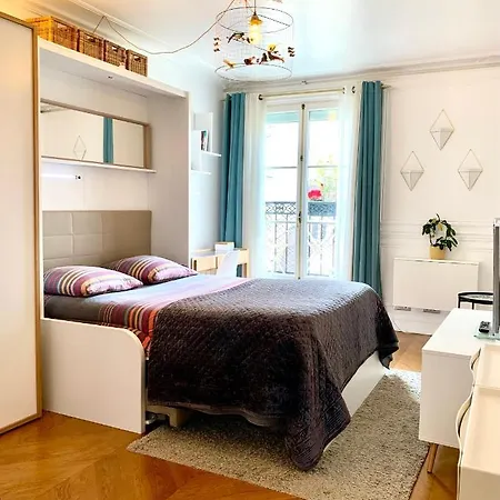 ホームステイ Hyper-centre 1er, Grande Avec Balcon Privatif